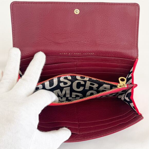 MARC BY MARC JACOB Burgundy Standard Supply Workwear Wallet - Picture 14 of 14